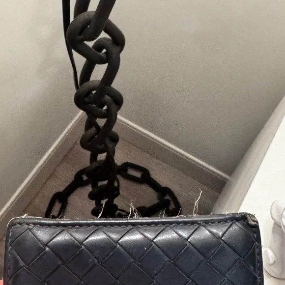 Bottega Veneta Intrecciato Credit Card Case in navy